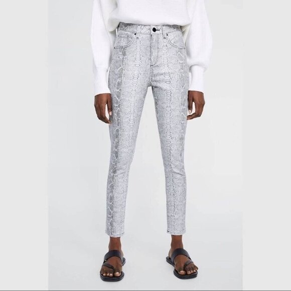 ZARA Snakeskin Print High Rise Skinny Ankle Light Wash Jeans Xs 2 - Picture 1 of 9